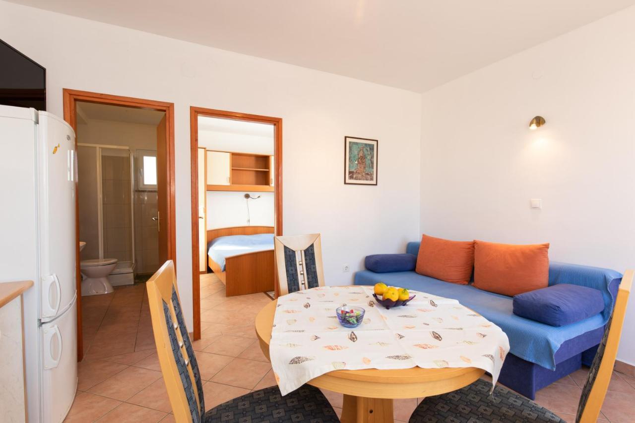 1-Bedroom Apartment In Krk - Steps From The Beach! Krk Town Bagian luar foto