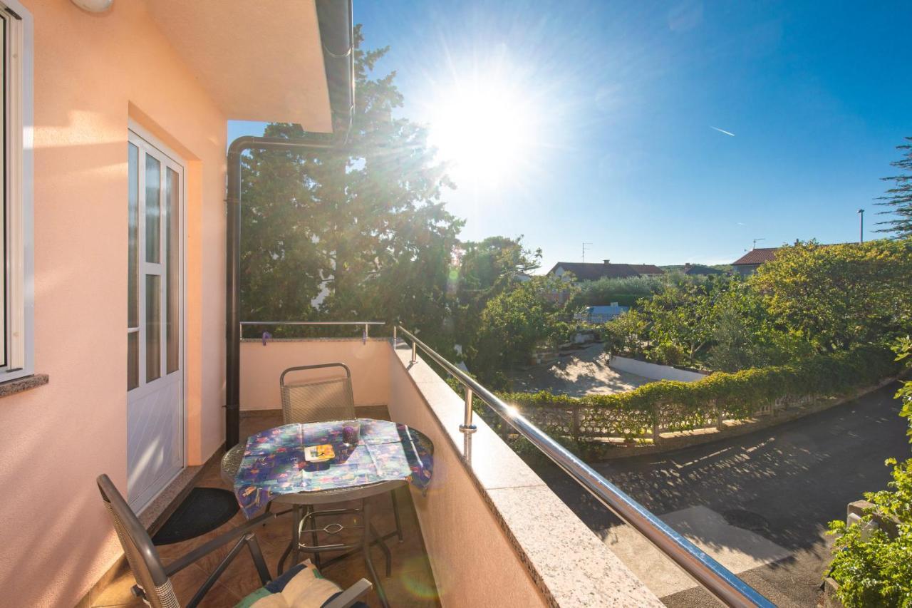 1-Bedroom Apartment In Krk - Steps From The Beach! Krk Town Bagian luar foto